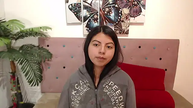 CarolineBrunx online show from 03/10/25, 08:34