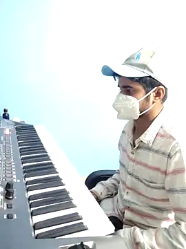 Ishan003 online show from 12/15/25, 02:21