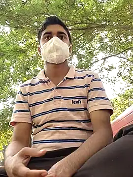 Ishan003 online show from 04/29/26, 02:48