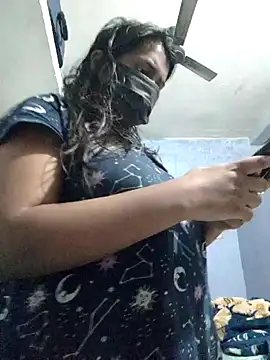 Priya Strip online show from 01/06/25, 06:47