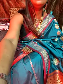 Snapshot of taniya_bhabi2 chatting on 03/08/25, 04:17 taniya bhabi2 online show from 03/08/25, 04:17