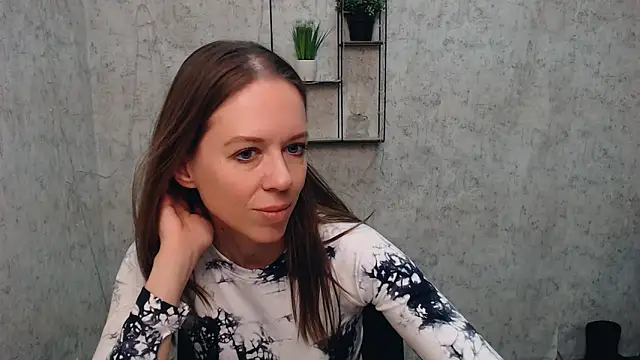 Snapshot of GloriaSi_ chatting on 02/12/25, 10:24 GloriaSi online show from 02/12/25, 10:24