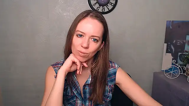 Snapshot of GloriaSi_ chatting on 03/15/25, 10:24 GloriaSi online show from 03/15/25, 10:24