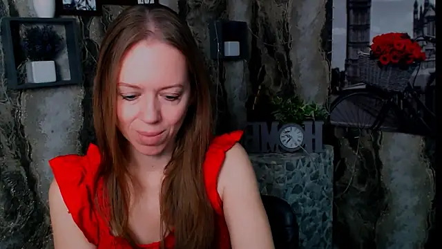 Snapshot of GloriaSi_ chatting on 09/28/25, 05:13 GloriaSi online show from 09/28/25, 05:13