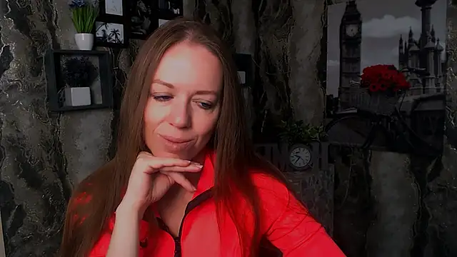 Snapshot of GloriaSi_ chatting on 10/05/25, 04:44 GloriaSi online show from 10/05/25, 04:44