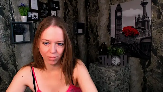 Snapshot of GloriaSi_ chatting on 11/07/25, 06:35 GloriaSi online show from 11/07/25, 06:35