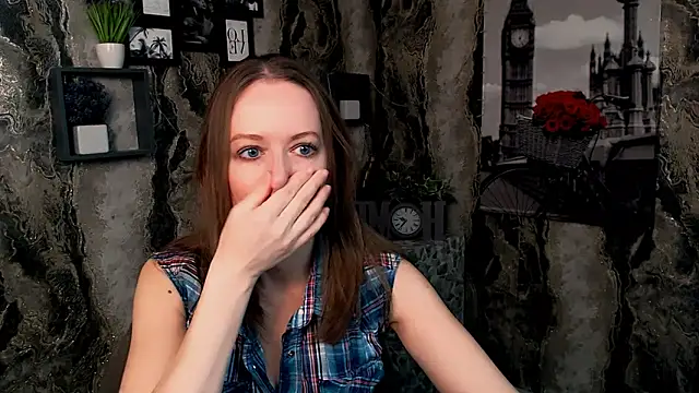 Snapshot of GloriaSi_ chatting on 12/22/25, 05:37 GloriaSi online show from 12/22/25, 05:37