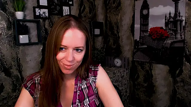 Snapshot of GloriaSi_ chatting on 06/30/26, 02:56 GloriaSi online show from 06/30/26, 02:56