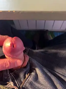  t0ni0  online show from 02/13/25, 03:56