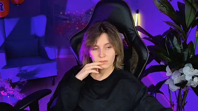 LolaAsmus online show from 02/04/25, 08:13