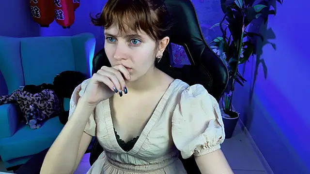 LolaAsmus online show from 10/17/25, 05:43