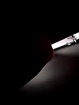 Snapshot of Jovende28 chatting on 11/04/25, 05:12 Jovende28 online show from 11/04/25, 05:12