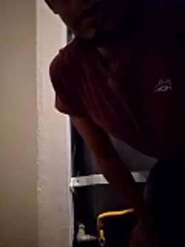 Snapshot of Jovende28 chatting on 11/17/25, 11:38 Jovende28 online show from 11/17/25, 11:38