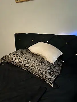 Gripperke00 online show from 04/19/26, 01:43