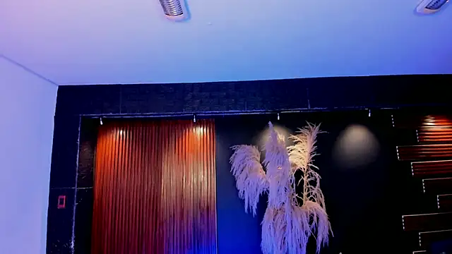 Madinson Rose online show from 01/16/26, 08:02