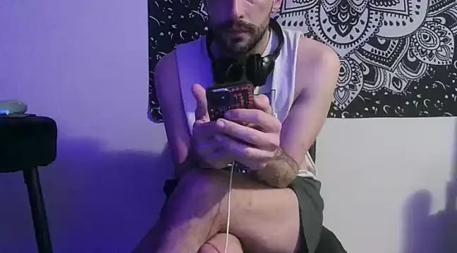 Snapshot of SirCharlesXXX chatting on 02/10/25, 03:13 SirCharlesXXX online show from 02/10/25, 03:13