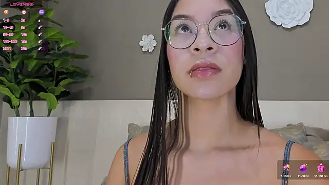 KimHiltton online show from 02/03/25, 03:53