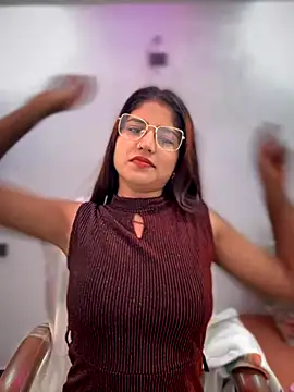 DiyAsingHh online show from 11/04/25, 11:59