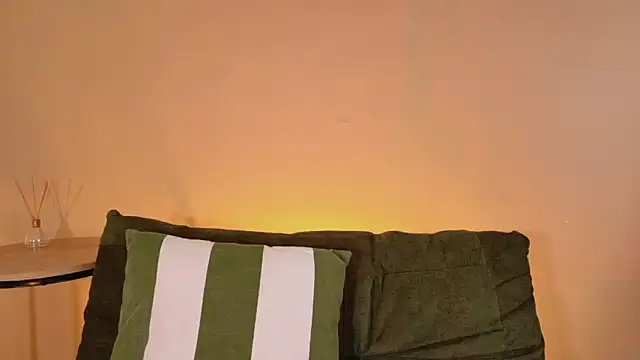 miaa lux online show from 03/20/26, 06:57