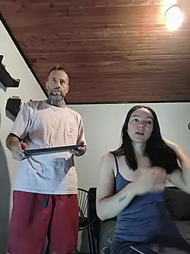 Antoniohot2024 online show from 05/24/26, 10:42