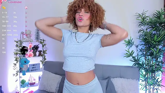 Snapshot of natty_romanof_18 chatting on 03/20/25, 12:22 natty romanof 18 online show from 03/20/25, 12:22