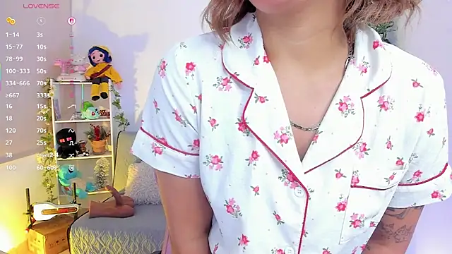 Snapshot of natty_romanof_18 chatting on 03/02/26, 11:28 natty romanof 18 online show from 03/02/26, 11:28