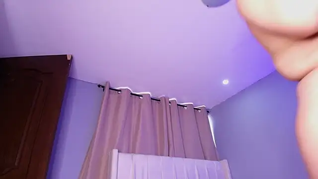 Shenoa1 online show from 11/13/25, 11:53