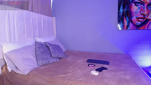 Shenoa1 online show from 12/04/25, 12:47