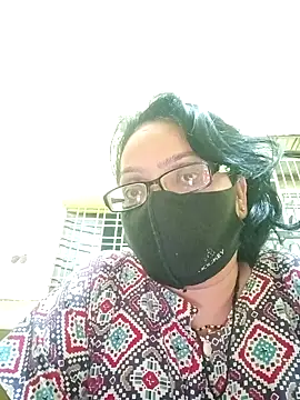 heenage online show from 02/12/25, 05:37