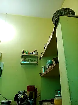 heenage online show from 02/17/25, 07:47