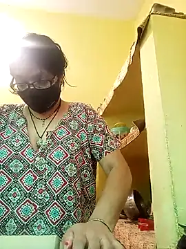 Snapshot of heenage chatting on 03/16/25, 06:31 heenage online show from 03/16/25, 06:31