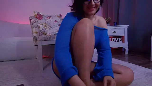 Snapshot of SophieeRain chatting on 05/16/26, 07:34 SophieeRain online show from 05/16/26, 07:34