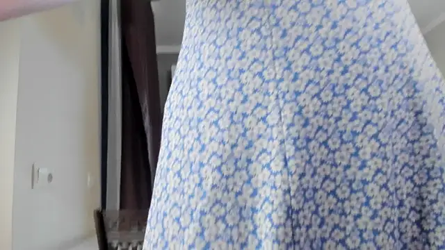 Snapshot of Emma_Flin chatting on 11/27/25, 11:01 Emma Flin online show from 11/27/25, 11:01