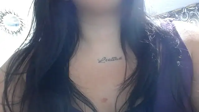 Snapshot of shopyymessyy chatting on 12/30/24, 05:55 shopyymessyy online show from 12/30/24, 05:55