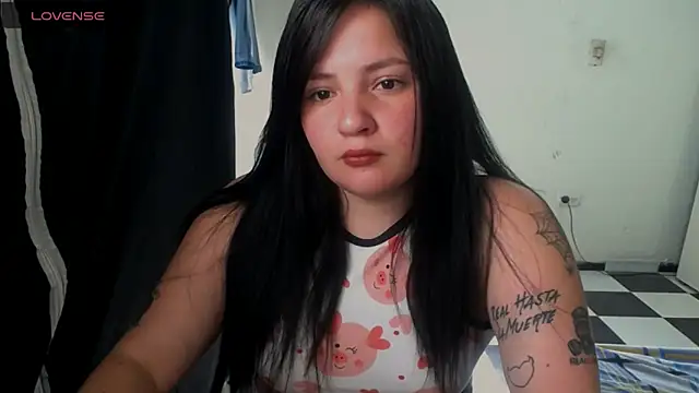 Snapshot of shopyymessyy chatting on 03/19/25, 01:51 shopyymessyy online show from 03/19/25, 01:51