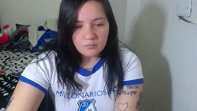 Snapshot of shopyymessyy chatting on 11/13/25, 08:30 shopyymessyy online show from 11/13/25, 08:30