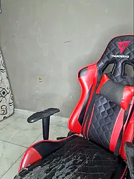 luuhcat09 online show from 11/20/25, 10:42