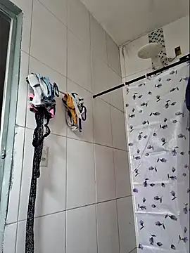 luuhcat09 online show from 02/25/26, 04:16