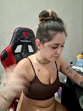 luuhcat09 online show from 04/08/26, 05:35