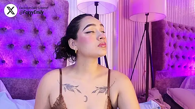 EMILYY FOXY online show from 02/05/26, 07:07