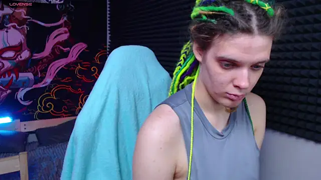 Snapshot of KIKI_Krash chatting on 11/04/25, 09:52 KIKI Krash online show from 11/04/25, 09:52