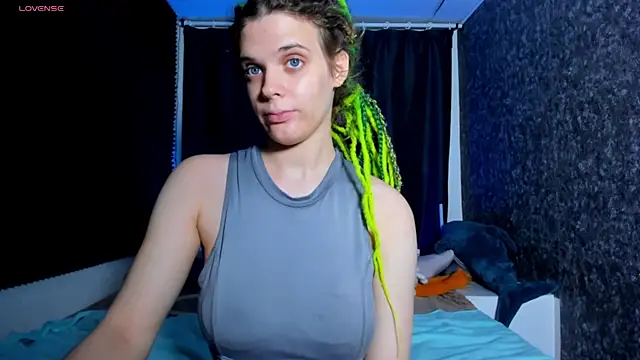 Snapshot of KIKI_Krash chatting on 11/06/25, 11:44 KIKI Krash online show from 11/06/25, 11:44