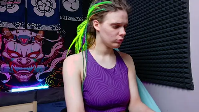 Snapshot of KIKI_Krash chatting on 12/02/25, 10:09 KIKI Krash online show from 12/02/25, 10:09