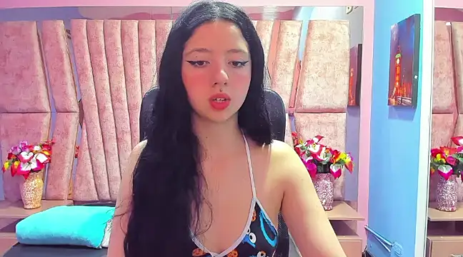 Nathalia Reyes online show from 12/15/24, 03:34