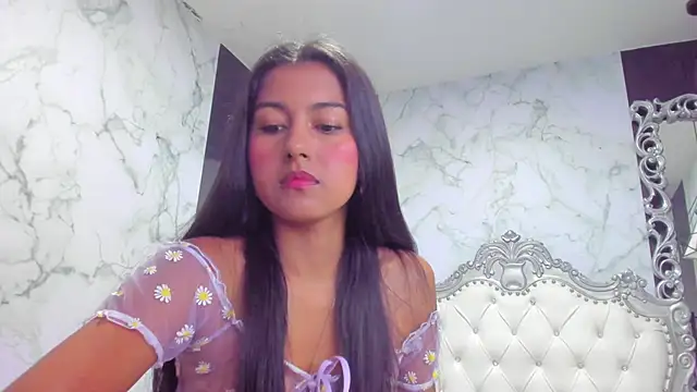 Snapshot of Emmy_Cute18 chatting on 01/27/25, 11:22 Emmy Cute18 online show from 01/27/25, 11:22