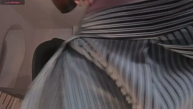 SavannahStorm online show from 12/15/25, 12:53