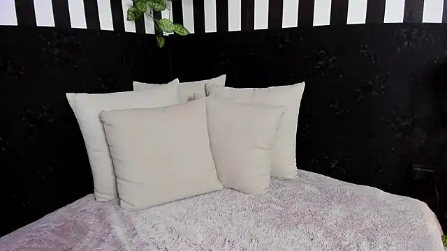 liz goth online show from 07/01/26, 01:56
