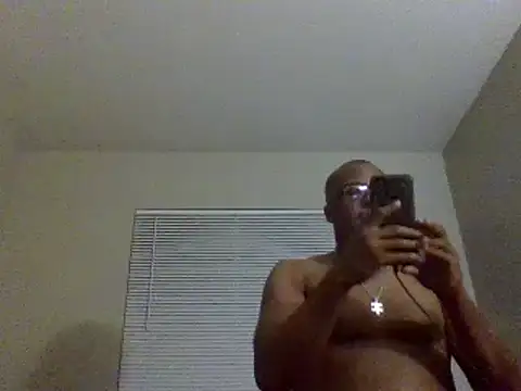 Snapshot of littbbc chatting on 12/23/24, 04:22 littbbc online show from 12/23/24, 04:22