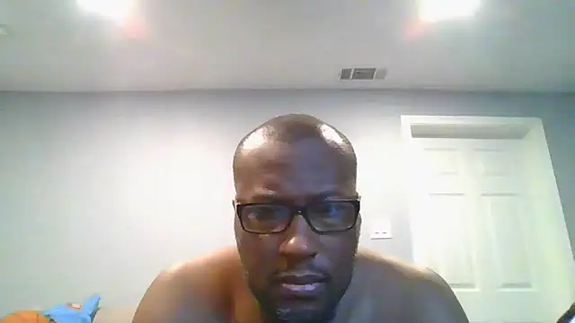 Snapshot of littbbc chatting on 10/02/25, 07:21 littbbc online show from 10/02/25, 07:21