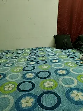 Cute Kritika online show from 11/24/25, 04:45